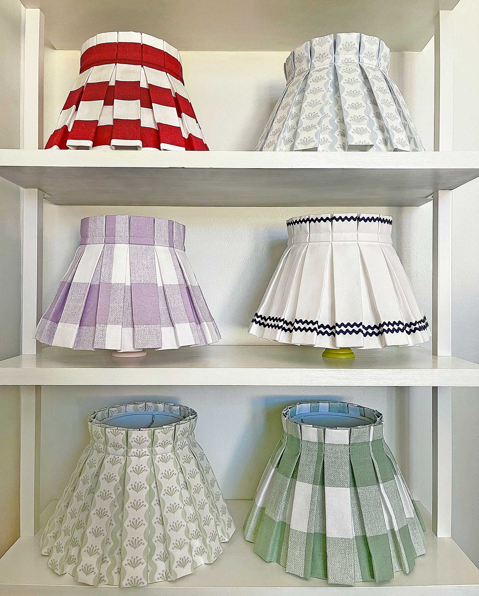 STRIPE CLASSIC BOX PLEAT LAMPSHADE | RED