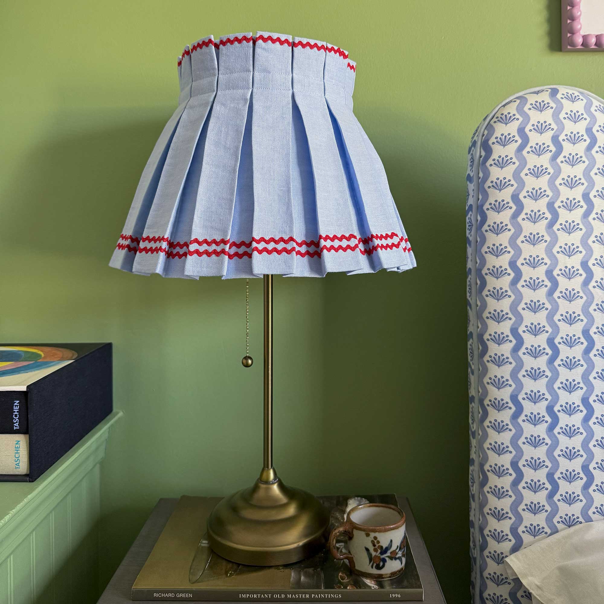 SQUIGGLE CLASSIC BOX PLEAT LAMPSHADE | RED/BLUE